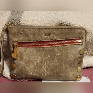 Nash SML - Pewter/Brushed Gold Red Zip